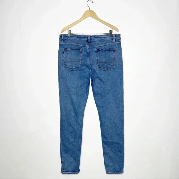 ASOS Designers Blue Denim Regular Tapered Jeans Size 38 x 34 - Picture 4 of 6